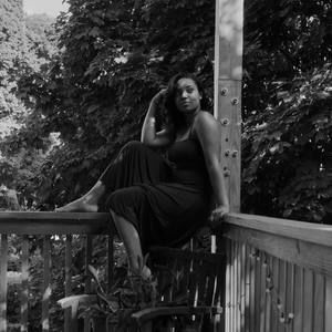 Meet your Posher, Niara